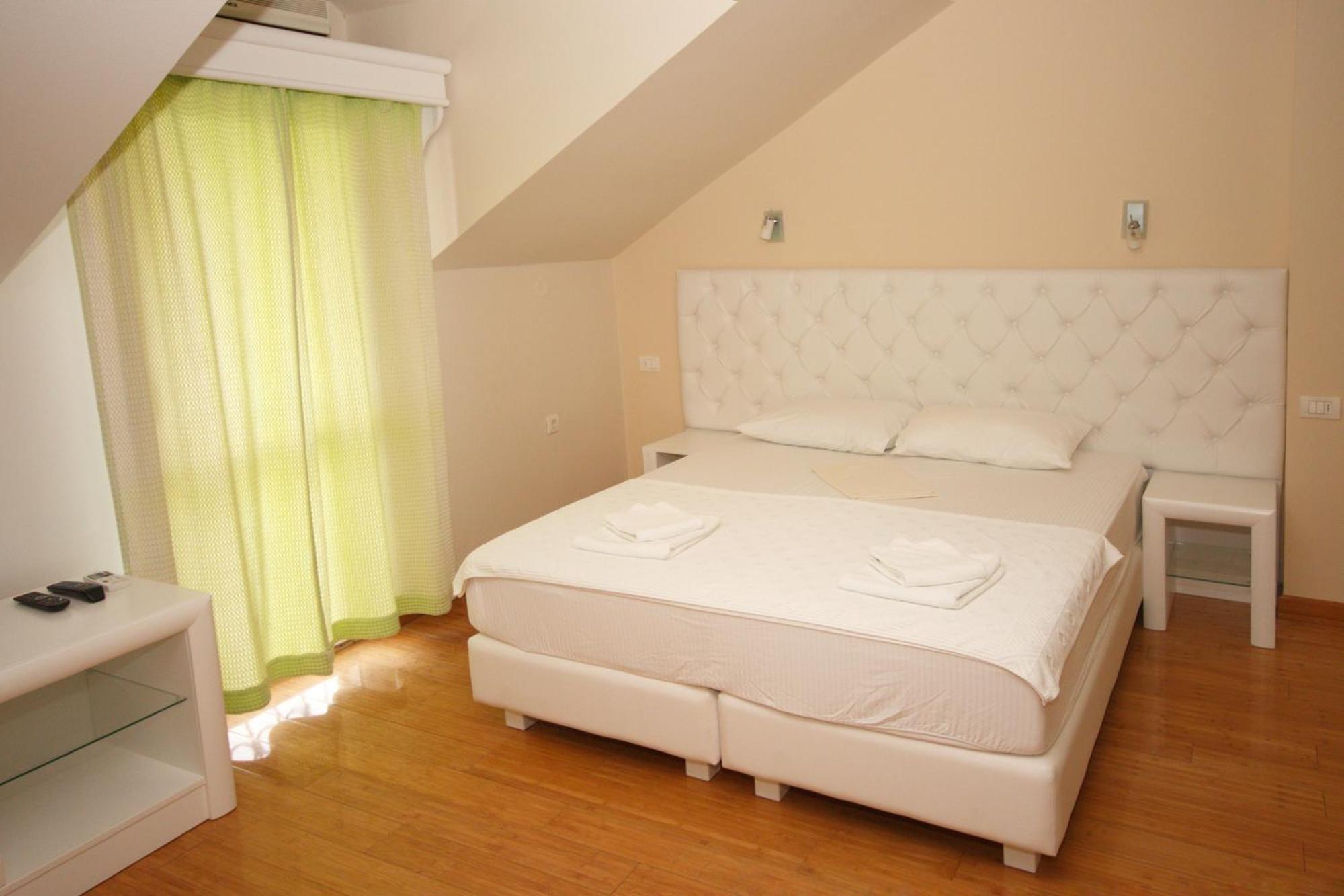 Hotel Rr Herceg Novi Kültér fotó